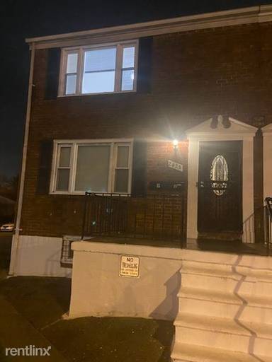 Main picture of 2421 E Northern Pkwy