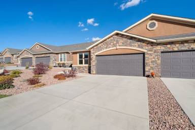 Main picture of 8197 Mockorange Hts