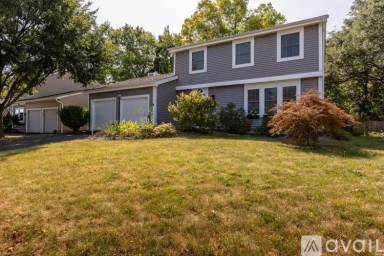 Main picture of 2037 Sutter Pkwy