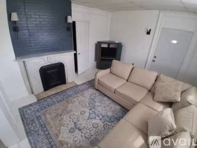 Main picture of 76 Silver Ln