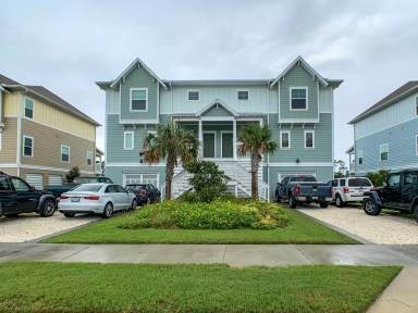 Main picture of 6566 Carlinga Dr