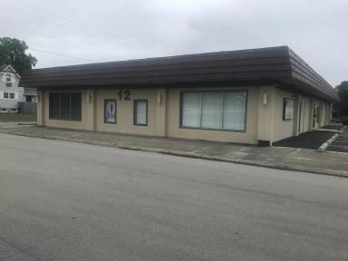 Main picture of 12 N Walnut St