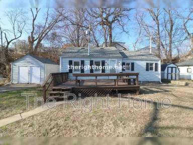 Main picture of 3058 1/2 S 17th St