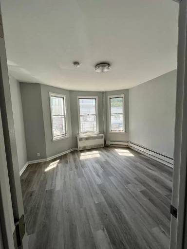 Main picture of 49 Cliff Ave