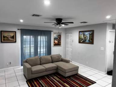 Main picture of 548 NW 2nd Way