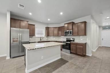 Main picture of 1475 Shadow Hill Ln