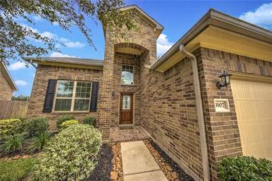 Main picture of 5907 Wrest Point Ct