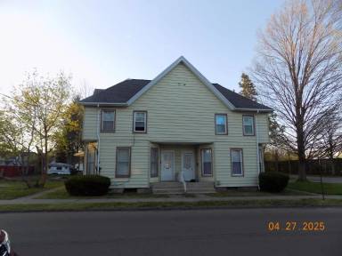 Main picture of 402 W 5th St