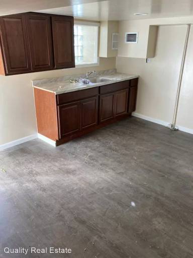 Main picture of 510 W Chew Ave