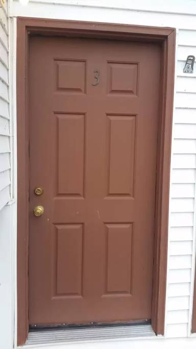 Main picture of 145 Short Ln