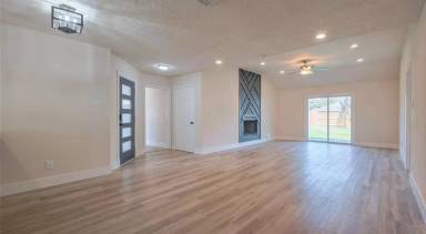 Main picture of 5502 Hewitt Dr