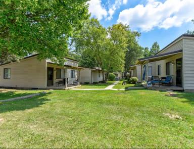 Main picture of Devon Glen Apartments