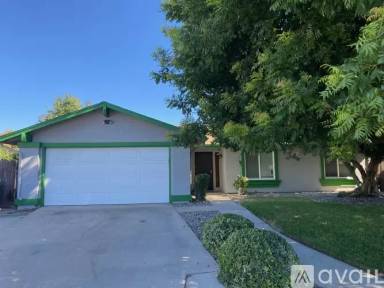 Main picture of 1744 Ron Ct