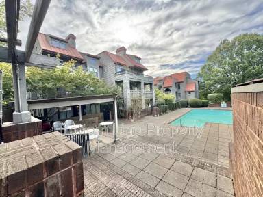 Main picture of 9041 J M Keynes Dr