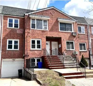 Main picture of 6471 Alderton St