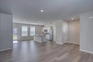 Main picture of 324 Currant Cir