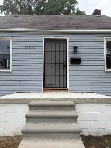 Main picture of 12875 Faust Ave