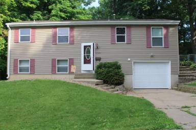 Main picture of 1740 Linmar Dr NE