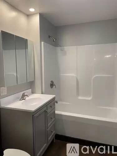 Main picture of 24 Beacon St