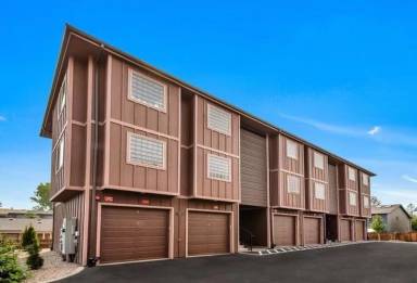 Main picture of 147 NW Revere Ave