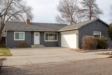 Main picture of 945 N 7th E