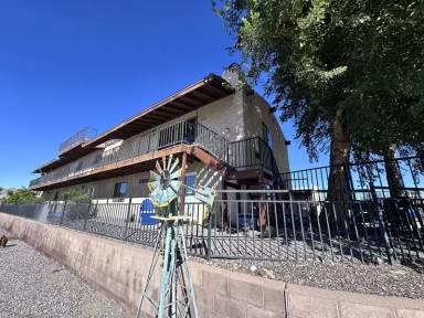 Main picture of 2578 Country Club Dr