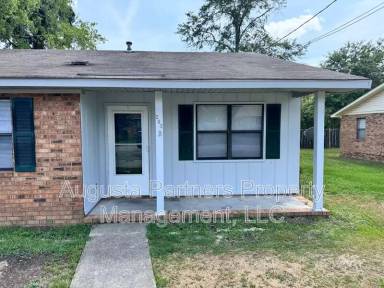 Main picture of 203 Flores Ln