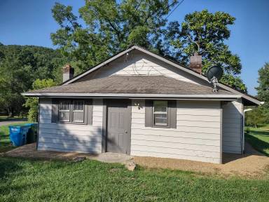 Main picture of 40 Little Knob Rd
