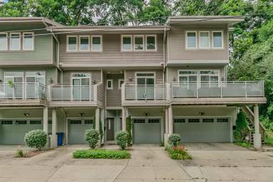 Main picture of 2872 W 11th St