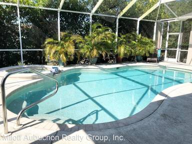 Main picture of 319 SE 14th St