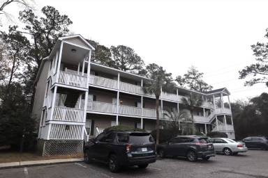 Main picture of 1530 Fort Johnson Rd