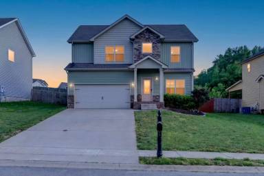 Main picture of 104 Woodtrace Ct