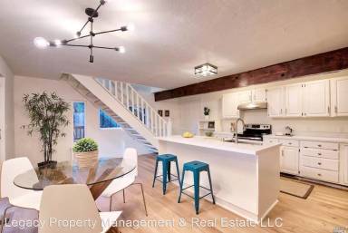 Main picture of 67 N Knoll Rd