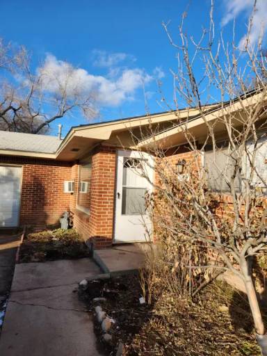 Main picture of 1710 W Spaulding St