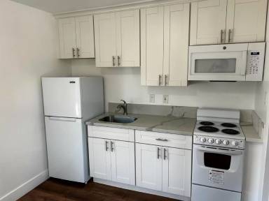 Main picture of 1611 Oxford St