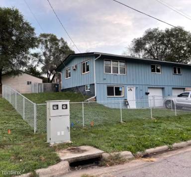 Main picture of 1568 Sloan St
