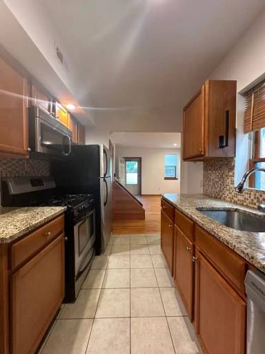 Main picture of 826 Fitzwater St