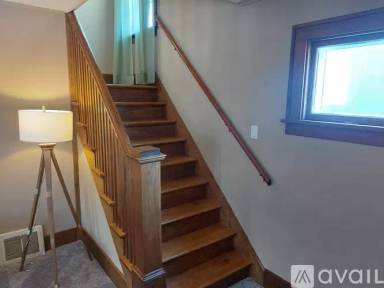 Main picture of 255 N Racine Ave