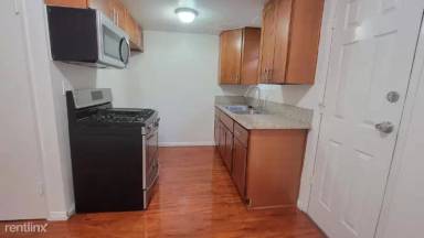 Main picture of 393 Adena St