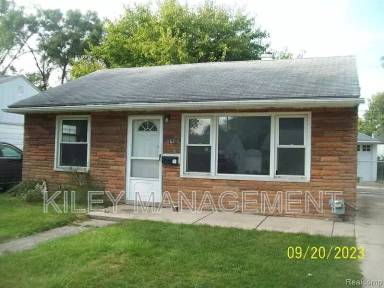 Main picture of 1621 E Meyers Ave