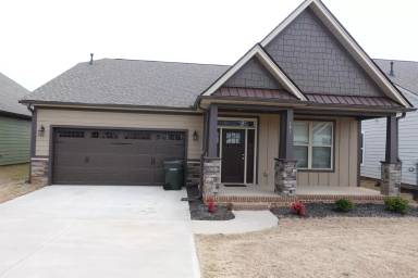 Main picture of 125 Bur Oak Dr