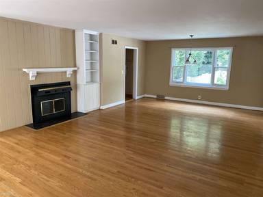 Main picture of 1415 Lenox Rd