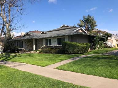 Main picture of 17330 San Mateo St