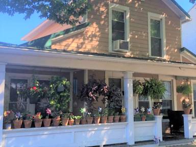 Main picture of 32 E State St