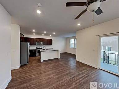 Main picture of 2304 E Wild Horse Way