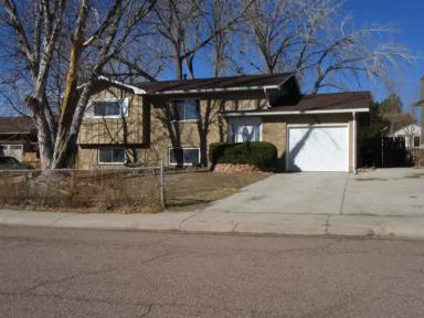 Main picture of 618 Rowe Ln