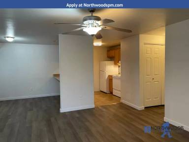 Main picture of 2389 Howard Ave
