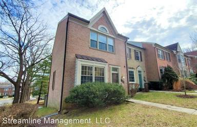 Main picture of 320 Lynn Manor Dr