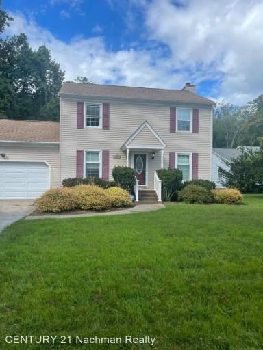 Main picture of 207 Riverside Dr