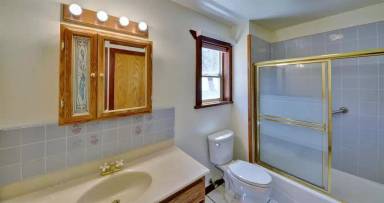 Main picture of 735 Forest Hills Dr